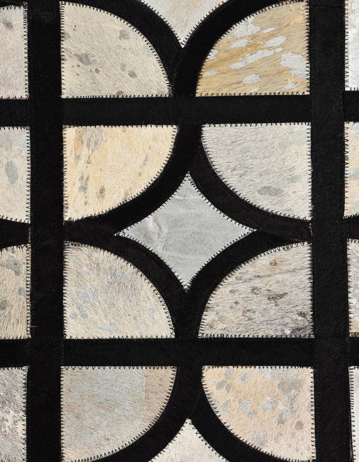 Detail image of 5' 3 x 7' 8 Cowhide Rug