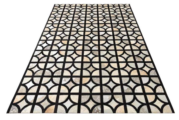 5' 3 x 7' 7 Cowhide Rug