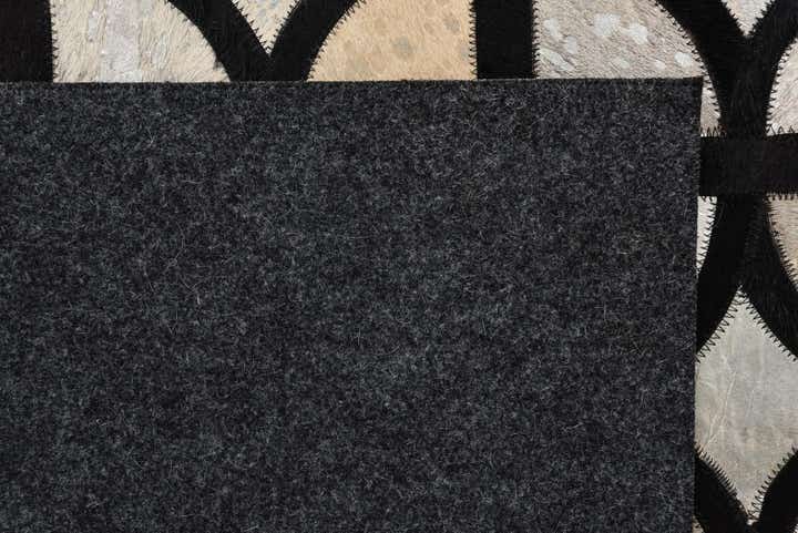 5' 3 x 7' 7 Cowhide Rug