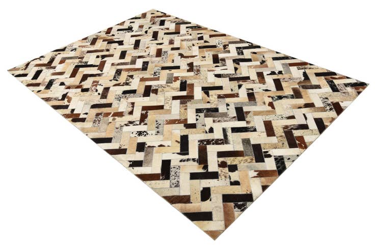 Detail image of 5' 3 x 7' 8 Cowhide Rug
