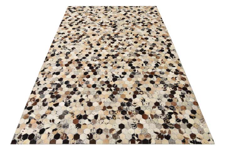 5' 2 x 8' Cowhide Rug