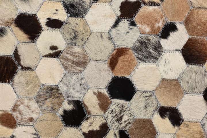 5' 2 x 8' Cowhide Rug