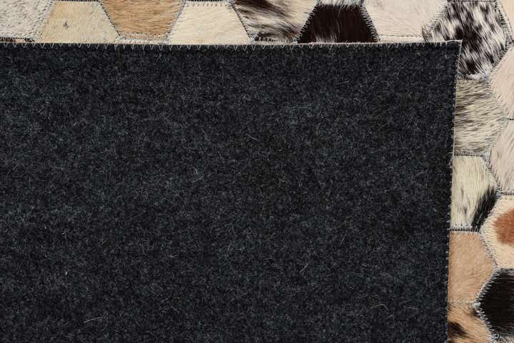 5' 2 x 8' Cowhide Rug