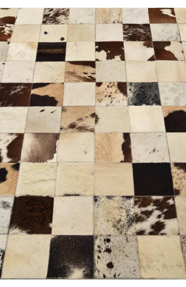 Detail image of 5' x 7' 10 Cowhide Rug