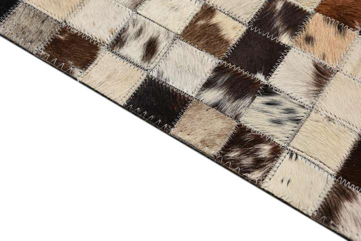 5' x 8' Cowhide Rug