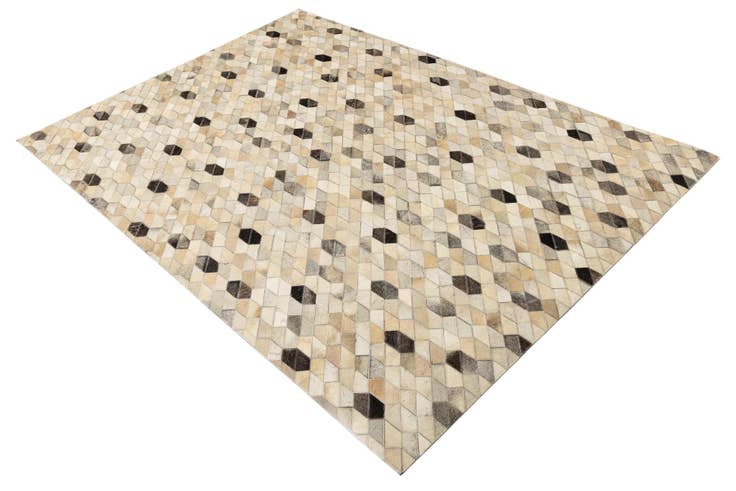 Detail image of 4' 8 x 6' 8 Cowhide Rug