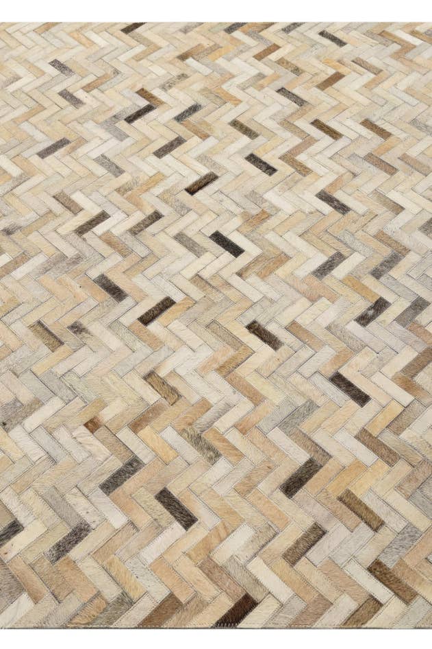Detail image of 4' 9 x 6' 5 Cowhide Rug