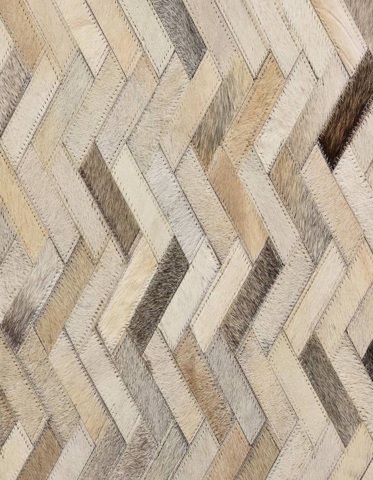 Detail image of 4' 9 x 6' 5 Cowhide Rug