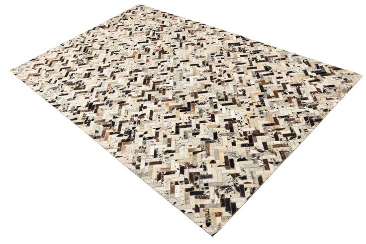 Detail image of 5' x 7' 9 Cowhide Rug