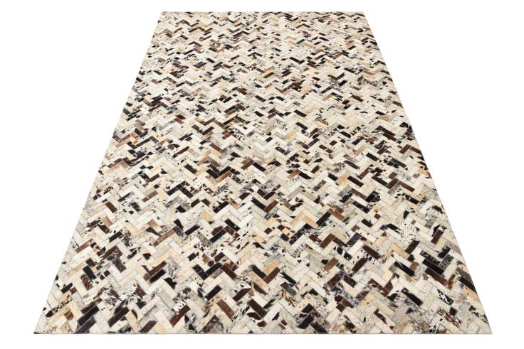 Detail image of 5' x 7' 9 Cowhide Rug