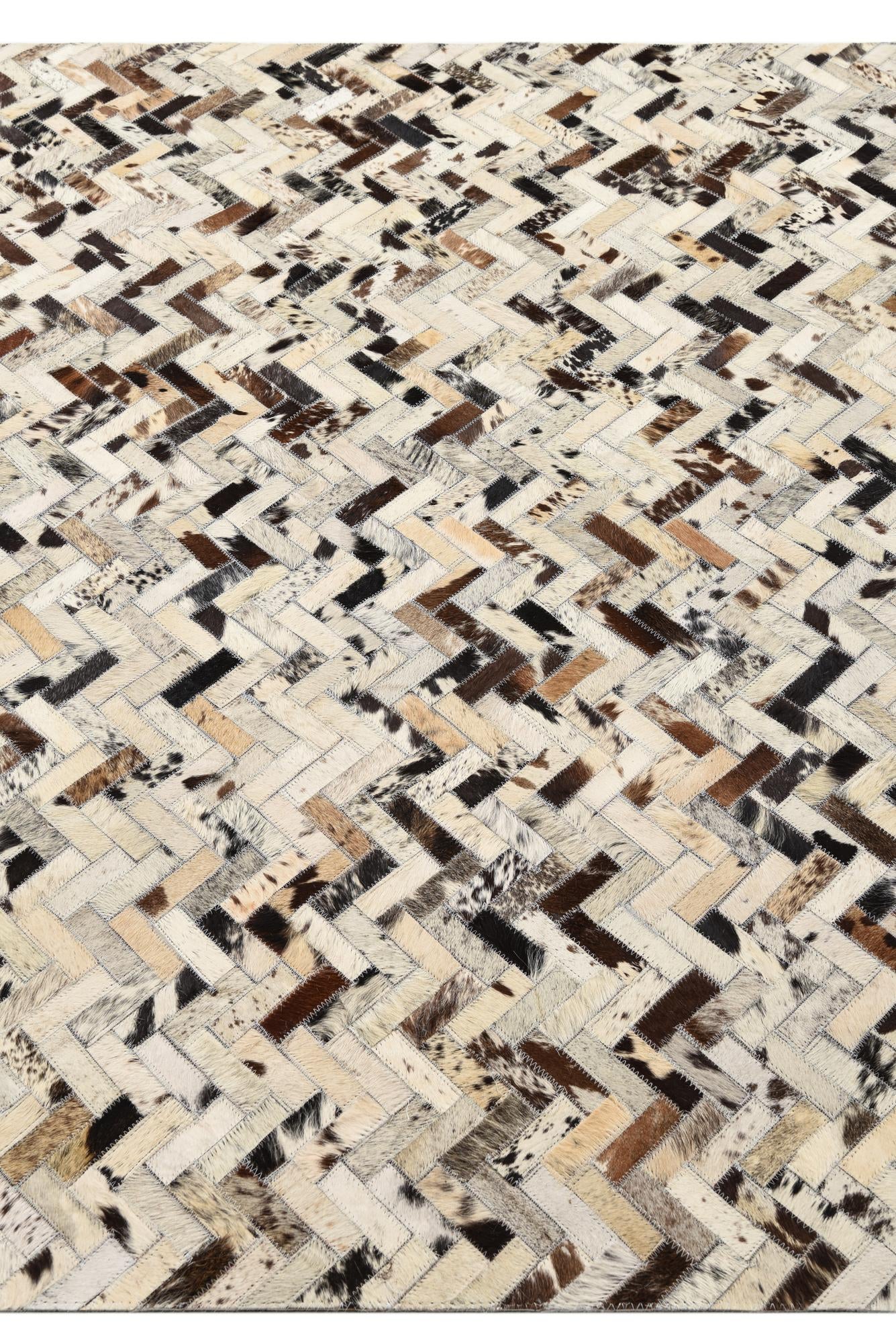 5' x 7' 9 Cowhide Rug