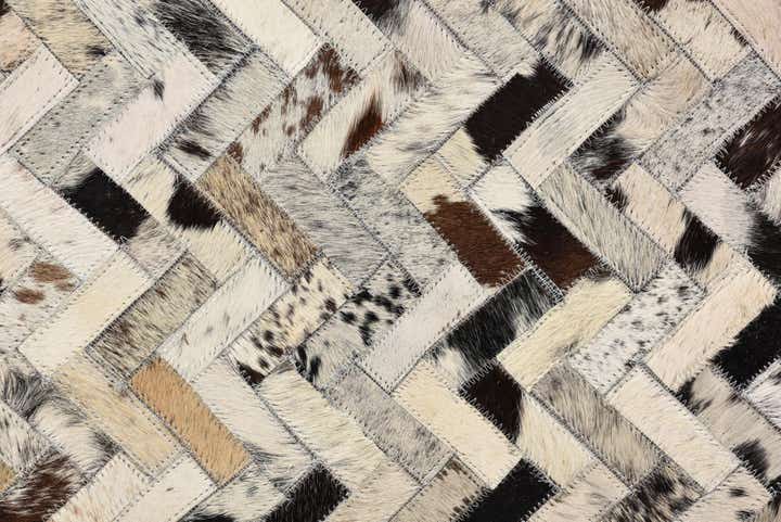 5' x 7' 9 Cowhide Rug