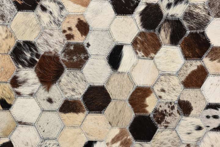 5' 1 x 8' Cowhide Rug