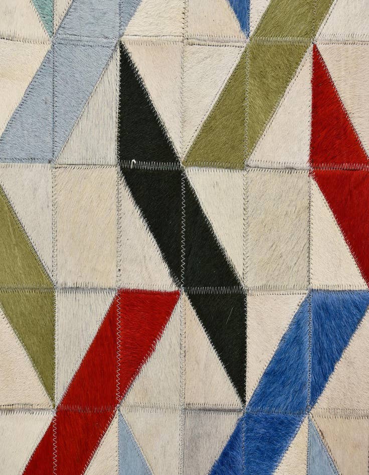 Detail image of 5' x 7' 10 Cowhide Rug