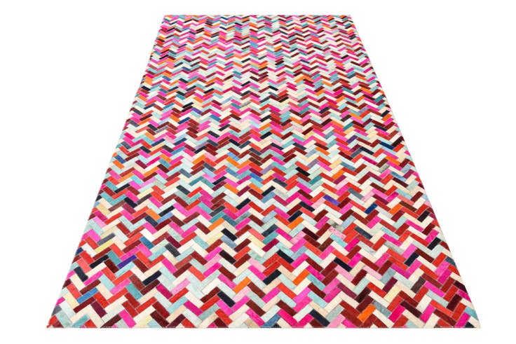 Detail image of 4' 1 x 8' 3 Cowhide Rug