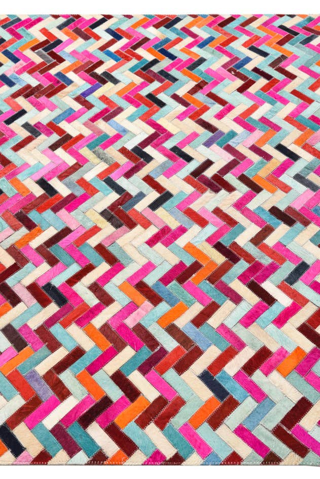 Detail image of 4' 1 x 8' 3 Cowhide Rug