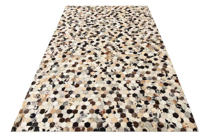 5' 1 x 8' Cowhide Rug