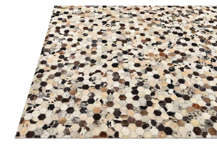 5' 1 x 8' Cowhide Rug