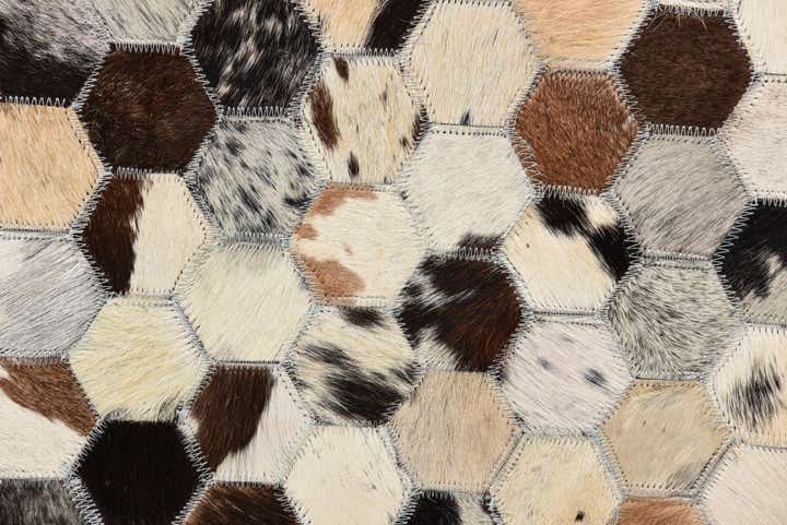 5' 1 x 8' Cowhide Rug