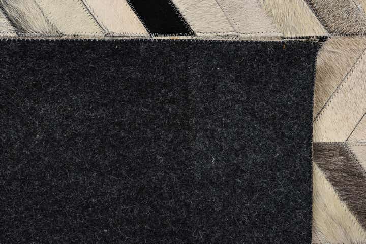 5' 3 x 8' Cowhide Rug