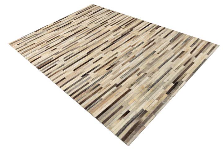 5' 4 x 7' 8 Cowhide Rug