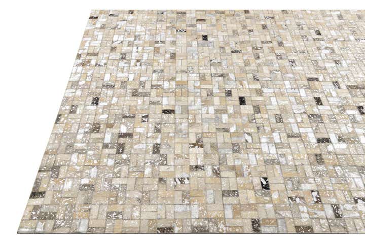 5' 5 x 7' 7 Cowhide Rug