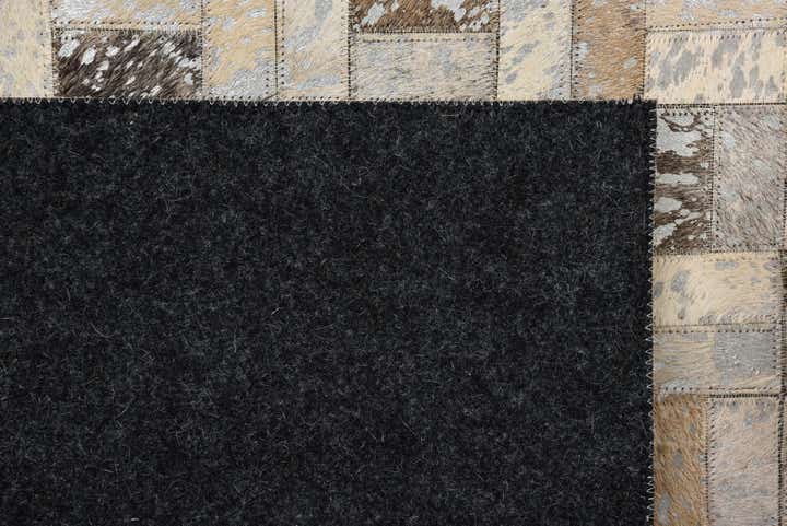 5' 5 x 7' 7 Cowhide Rug