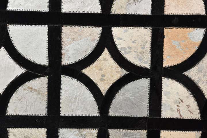 5' 3 x 7' 7 Cowhide Rug