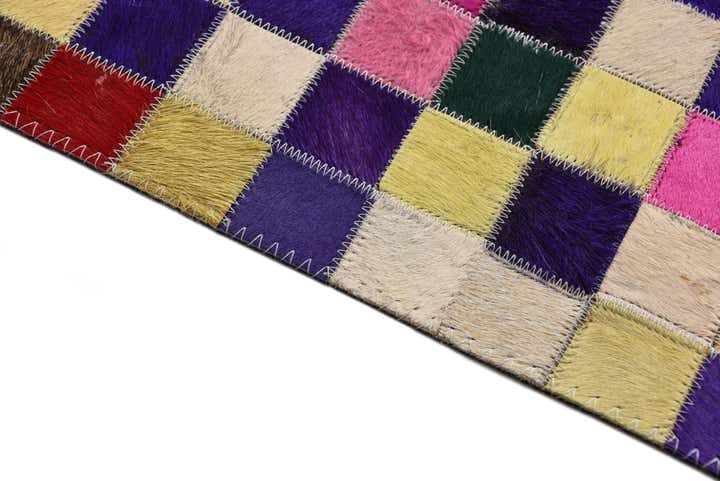 4' 10 x 6' 9 Cowhide Rug