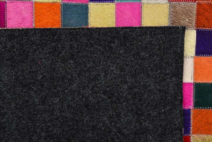 4' 10 x 6' 9 Cowhide Rug