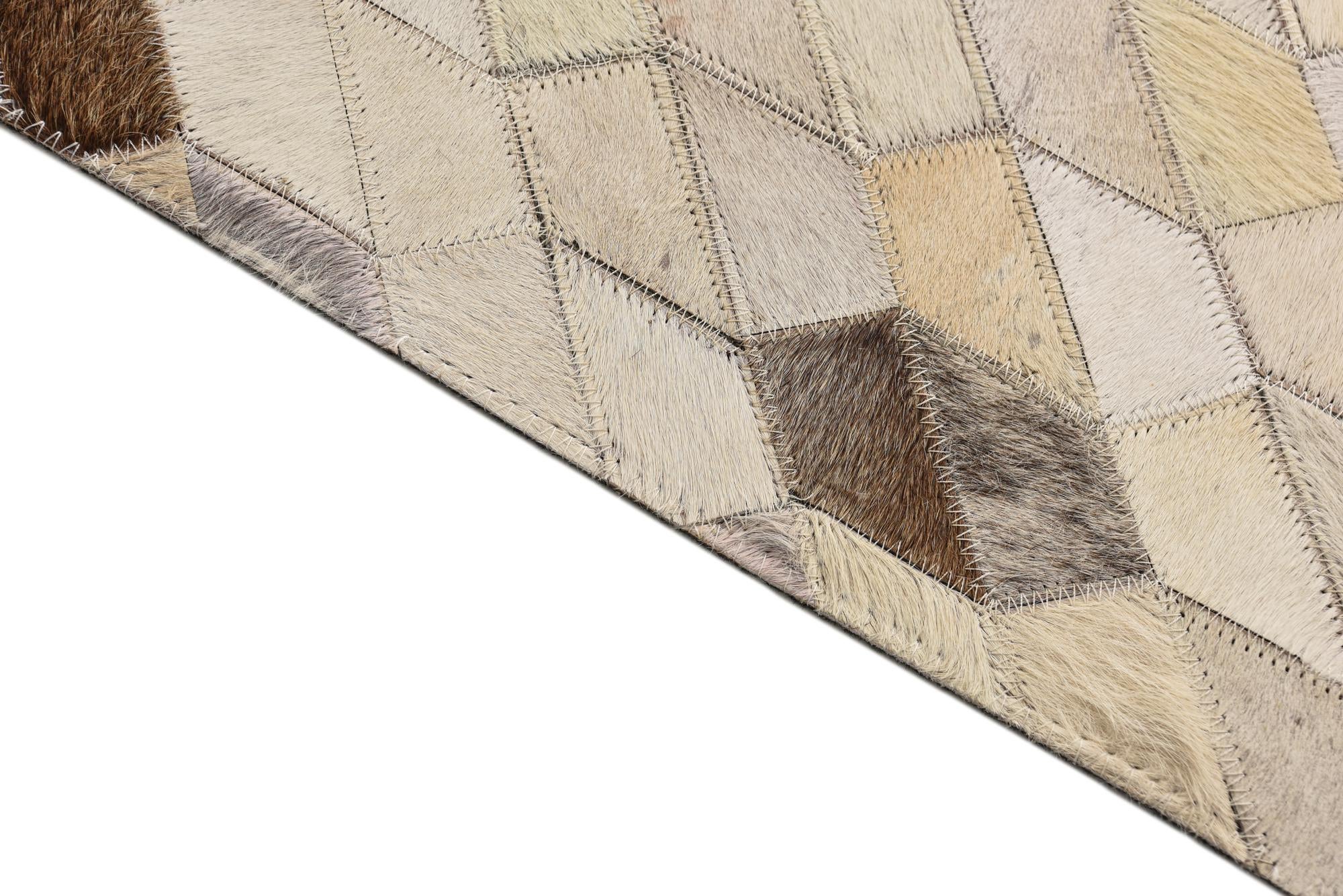 4' 6 x 6' 6 Cowhide Rug