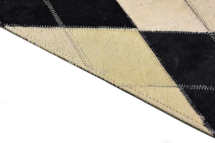 4' x 5' 10 Cowhide Rug