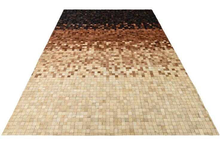 Detail image of 6' 7 x 9' 7 Cowhide Rug