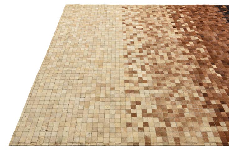 Detail image of 6' 7 x 9' 7 Cowhide Rug
