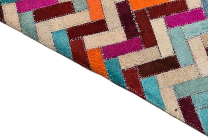 2' 1 x 3' Cowhide Rug