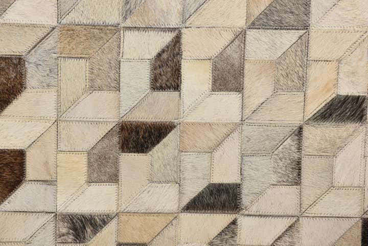 5' 4 x 7' 6 Cowhide Rug