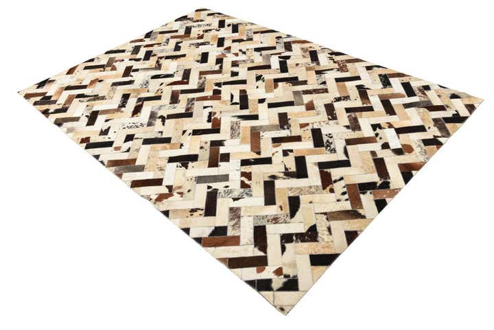 5' 4 x 7' 7 Cowhide Rug