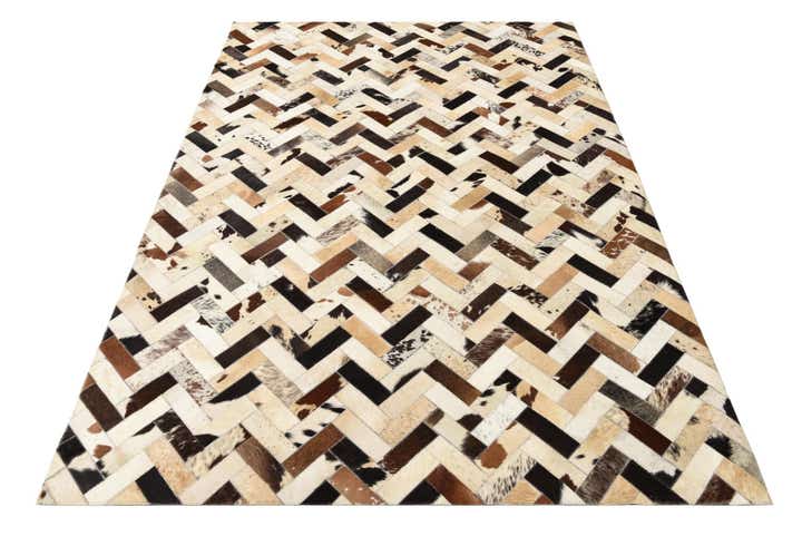 5' 4 x 7' 7 Cowhide Rug