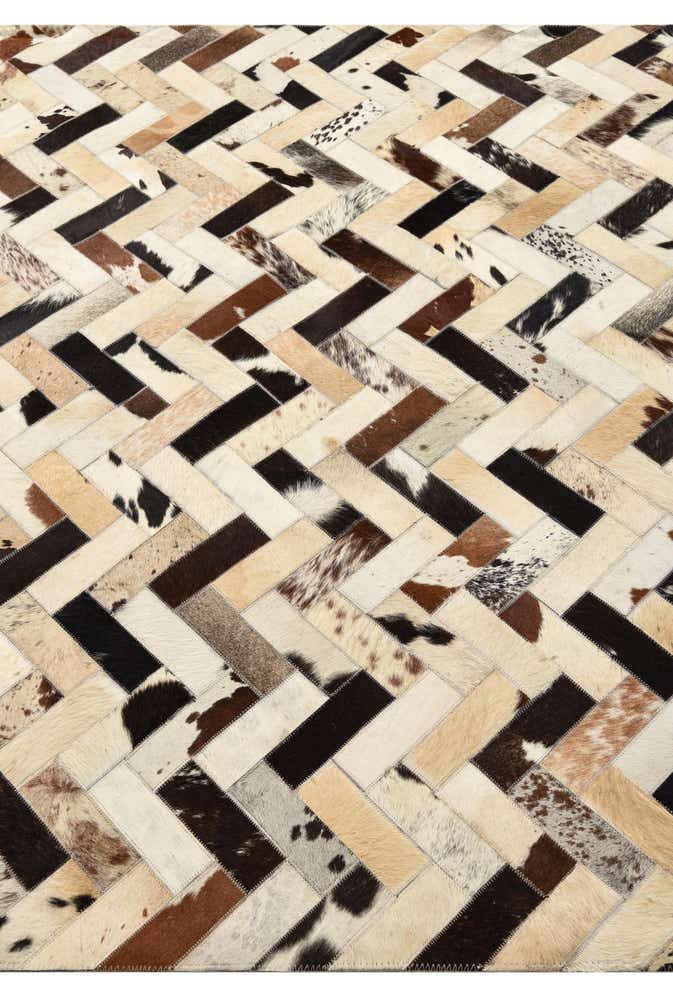 5' 4 x 7' 7 Cowhide Rug