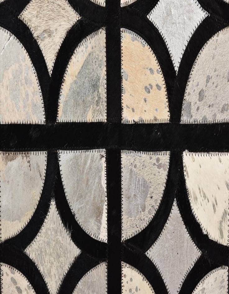 Detail image of 5' 3 x 7' 6 Cowhide Rug