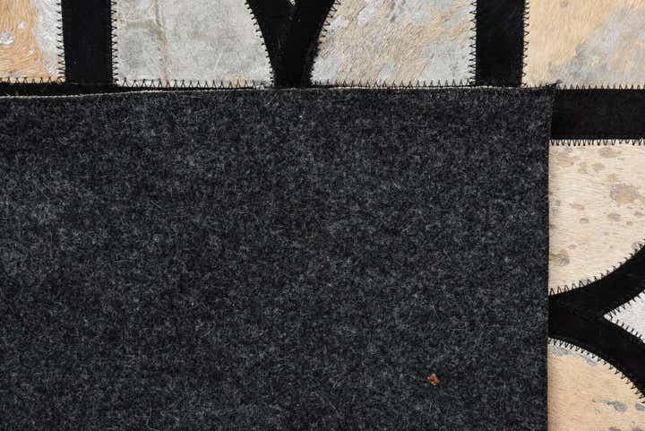 5' 3 x 7' 6 Cowhide Rug