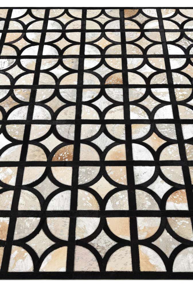 5' 3 x 7' 7 Cowhide Rug