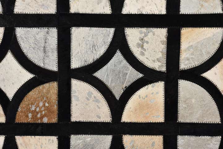 5' 3 x 7' 7 Cowhide Rug