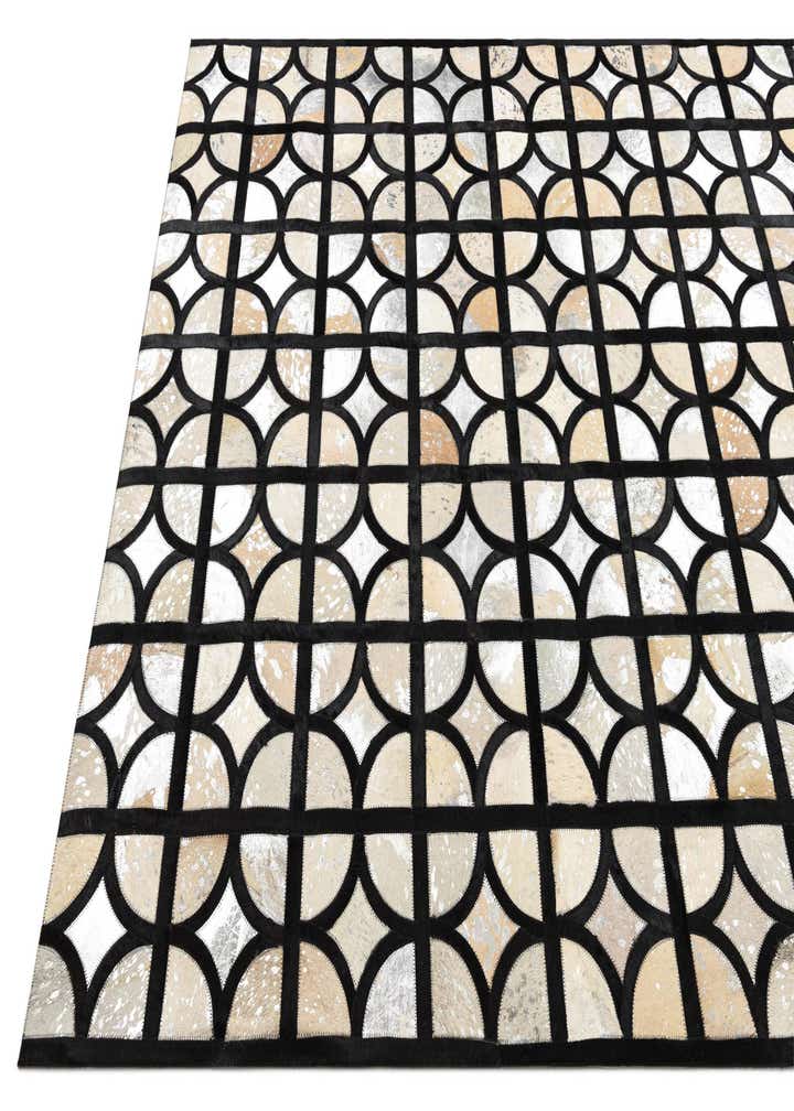 5' 3 x 7' 7 Cowhide Rug