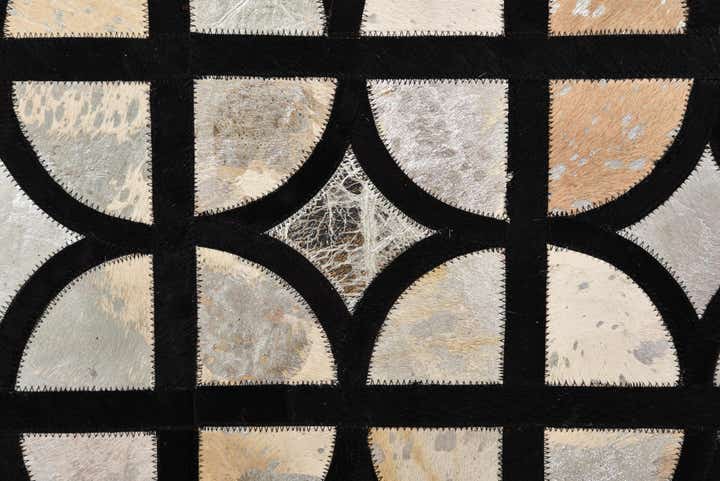 5' 3 x 7' 7 Cowhide Rug