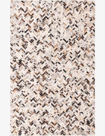 5' x 7' 9 Cowhide Rug
