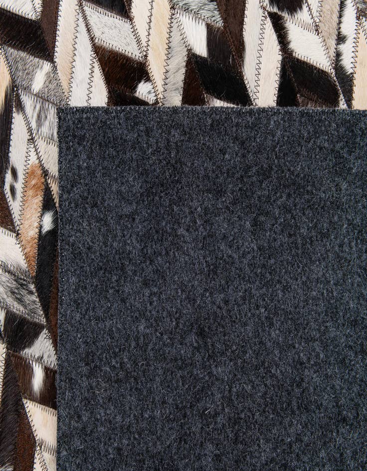 Detail image of 7' 7 x 9' 11 Cowhide Stocks Rug