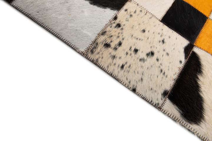8' x 10' Cowhide Stocks Rug