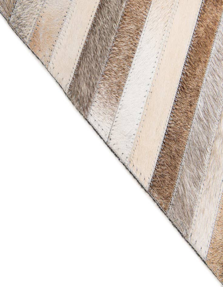 Detail image of 8' x 9' 11 Cowhide Stocks Rug