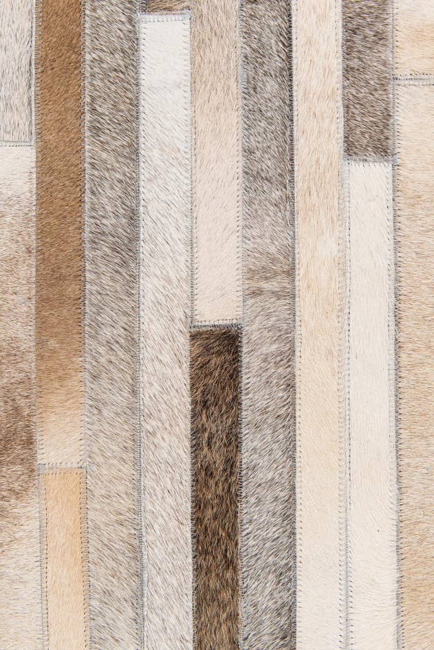 Detail image of 8' x 9' 11 Cowhide Stocks Rug
